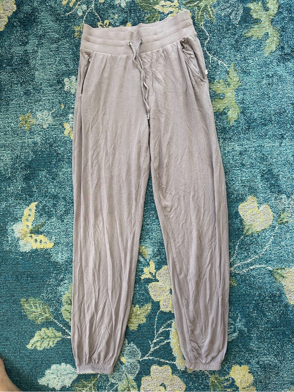 Women’s Size small light purple lightweight joggers by Victoria’s secret